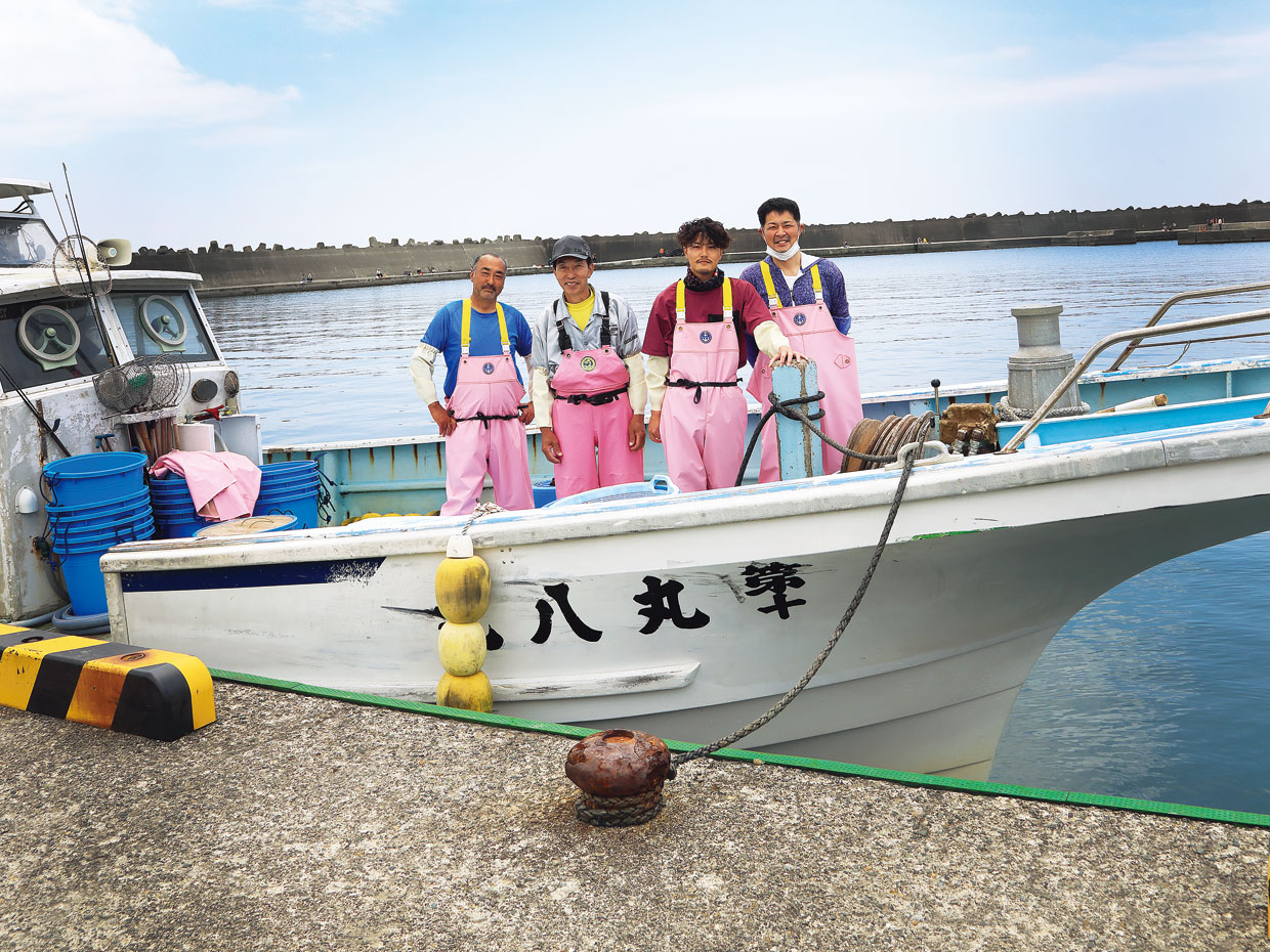 平塚漁港 しらす漁・丸八丸