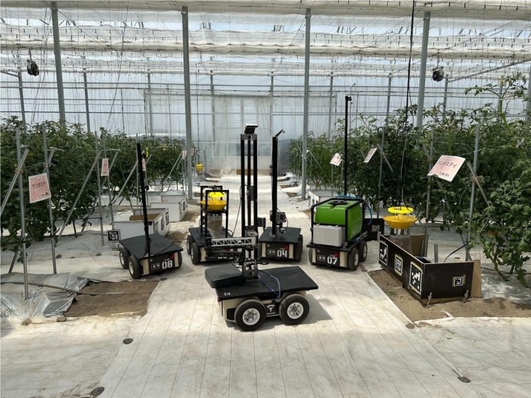 有機トマト栽培のための多目的農業用ロボットTitan（ティターン）