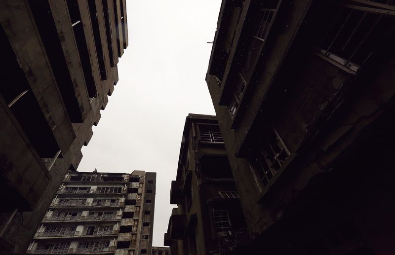 長崎喜遊曲 豊饒と冒険と近代日本、その栄華の「証言者」 軍艦島