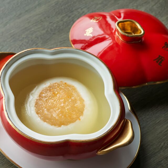 グランド ハイアット 東京で杭州料理の至宝ジミー・ウェイ氏が放つ革新の美食を味わう